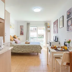Center C Apartment